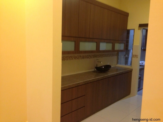 Kabinet Dapur Kering Klasik