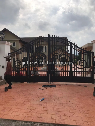 1)To fabrication and install special design laser cut galvanized folding gate powder coated 3)To supply and install autogate motor system - Kajang