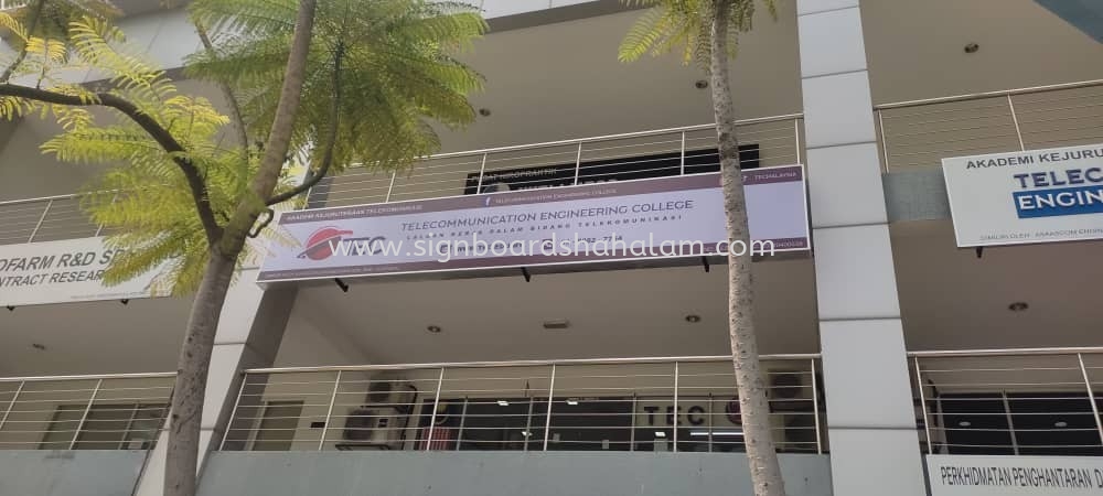 Outdoor Lightbox Signage at Petaling Jaya(PJ), Kota Damansara.