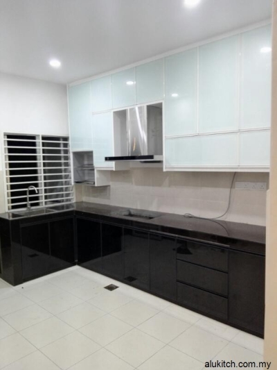 Rekaan Kabinet Dapur Aluminium