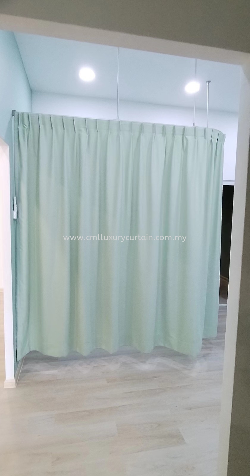 Cubicle Track & Cubicle Curtain