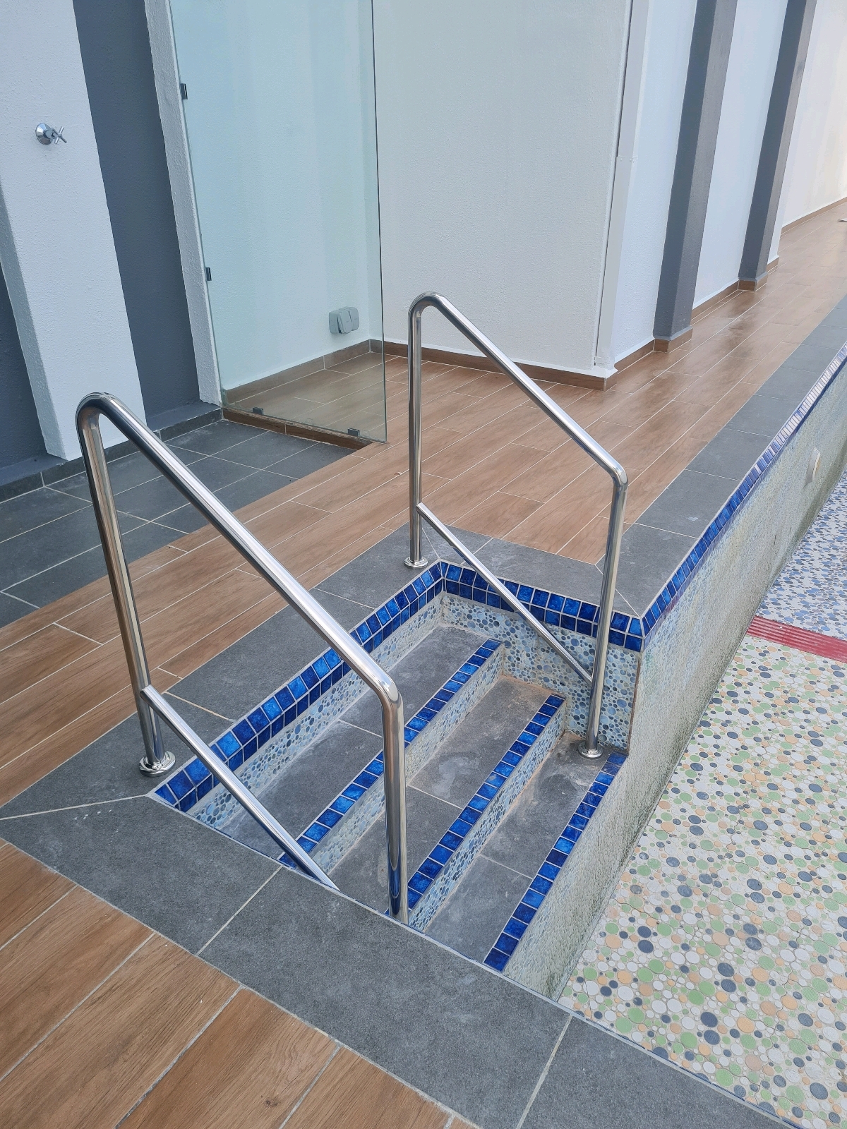 Swimming Pool Stainless Steel Handrailing