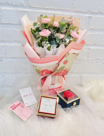 Mother's Day Elegance Flash Deal - Flower Bouquet & Pearl Earrings