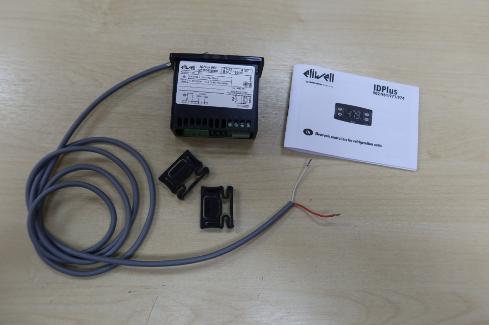 ELIWELL IDPLUS 961-230V (PTC/NTC/PT1K) TEMPERATURE CONTROLLER C/W 1 PTC SENSOR