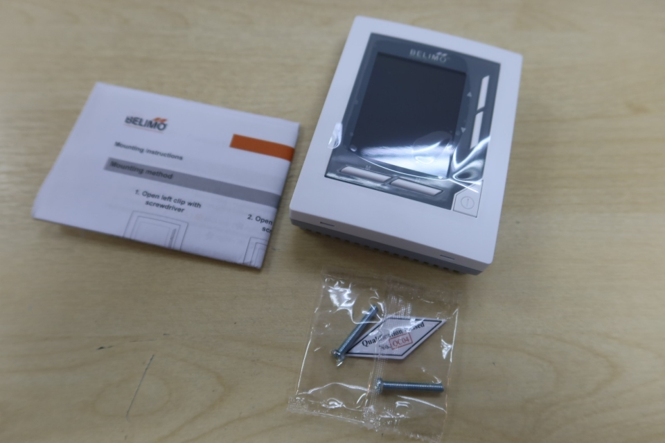BELIMO CFU-D222 (HEATING OR COOLING) LCD THERMOSTAT (ON/OFF) OCCUPANCY CONTACT (AC100-240V/50/60HZ)