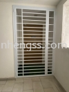 DOUBLE DOOR STAINLESS STEEL