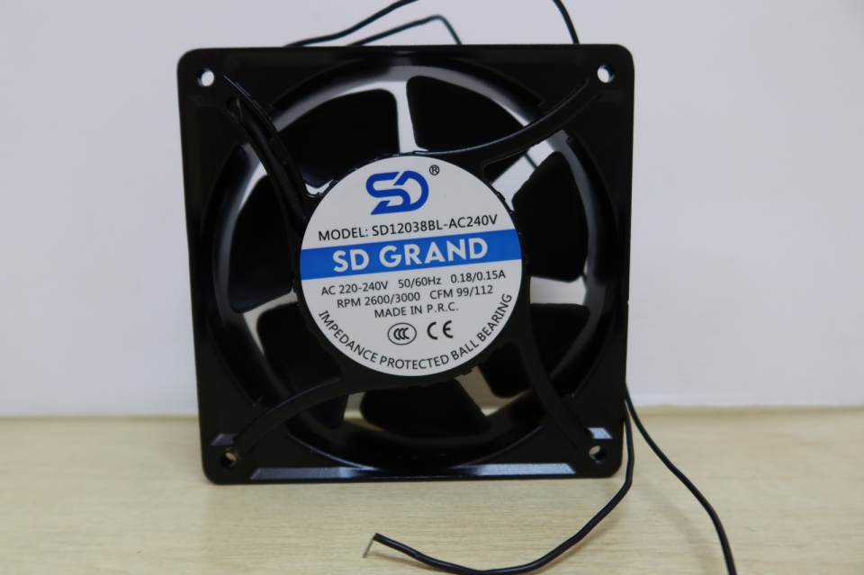 SD GRAND AC240V AC AXIAL FAN (SQUARE)