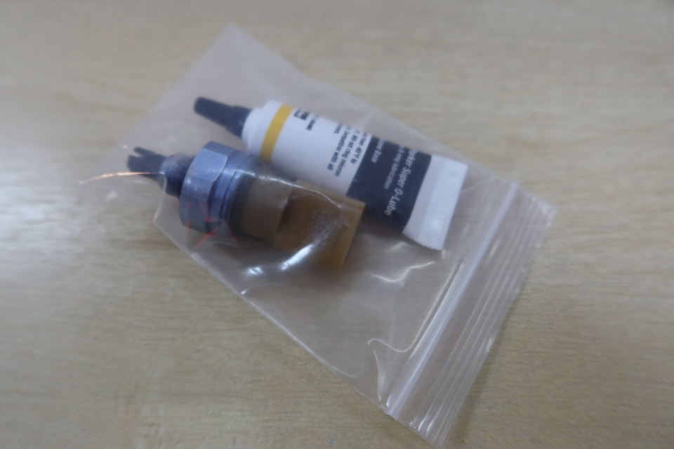 DAIKIN (APPLIED) HXEV SUCTION LOW PRESSURE SENSOR (PRESSURE/TEMP.) KIT (DT-100036-1)