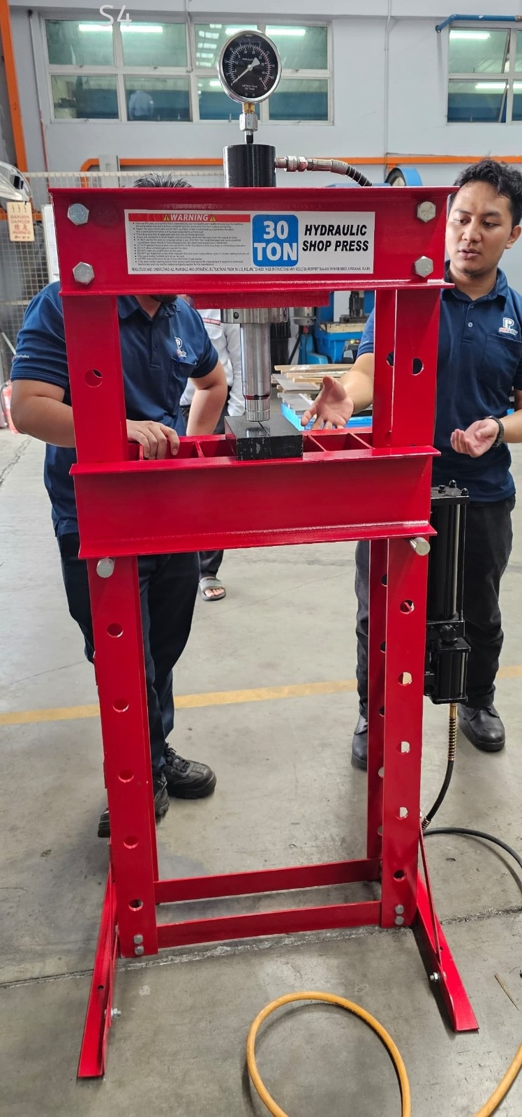 30Ton (30,000Kg) Air/Manual Hydraulic Shop Press With Gauge