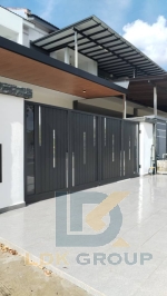 LDK TRACKLESS FOLDING GATE WITH COATING
