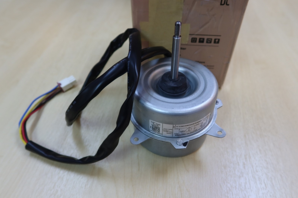 TRANE YKT-32-6-203L 32W (1PH) (W/O CAP.) CONDENSING FAN MOTOR (4TTK3512KOOA)