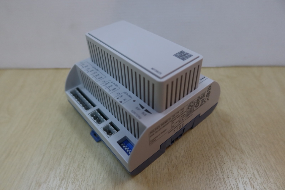 DAIKIN (APPLIED) MT3025 CONTROL MODULE (C04089041716)