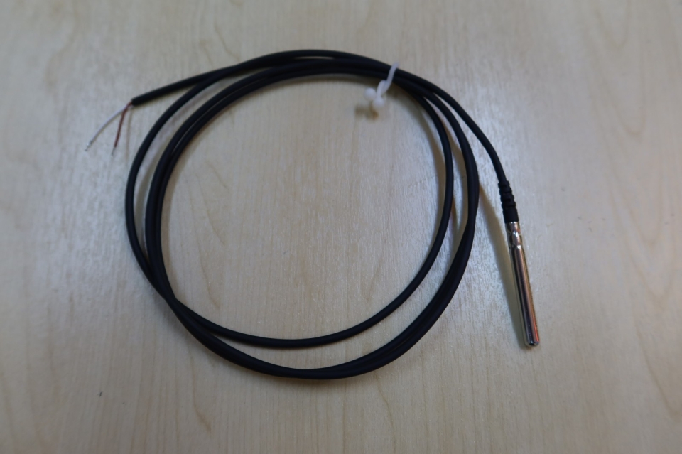 CAREL NTC WH IP68-50T105 1.5M TEMPERATURE SENSOR (-50 TO 100 DEG C) (FOR PZDYY0H001K CONTROLLER)