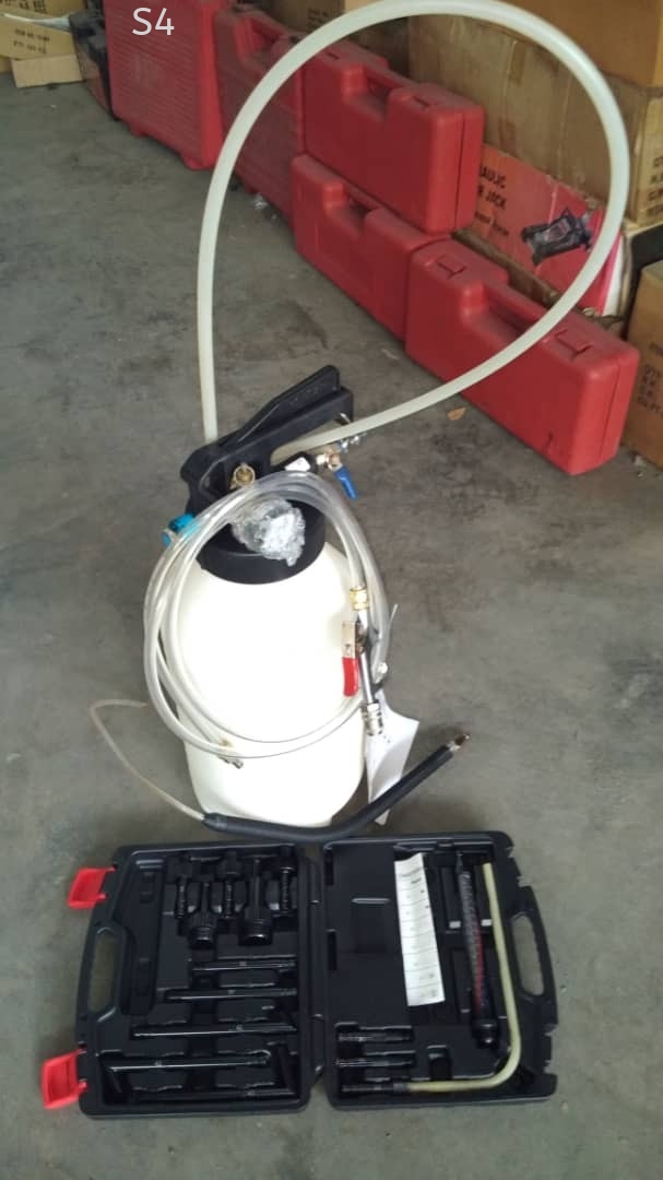 7.5L Pneumatic ATF Fluid Dispenser Pump & Fill System with 15-Piece Adapter Kit