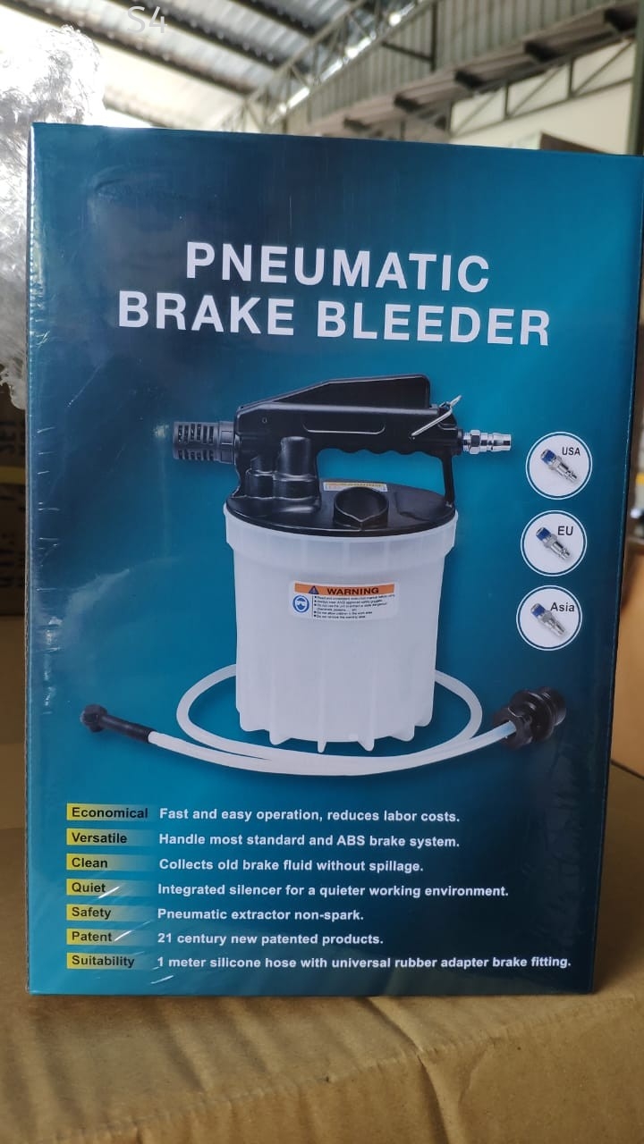 2L Pneumatic Brake Fluid Bleeder Extractor Pump