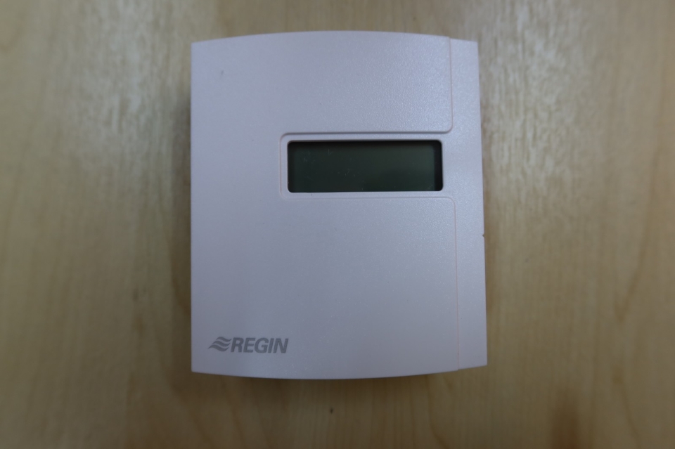 REGIN HTRT10A-D HUMIDITY AND TEMPERATURE TRANSMITTER, 0-10V OUTPUT SIGNAL, WITH DISPLAY(TEMP:PT1000)