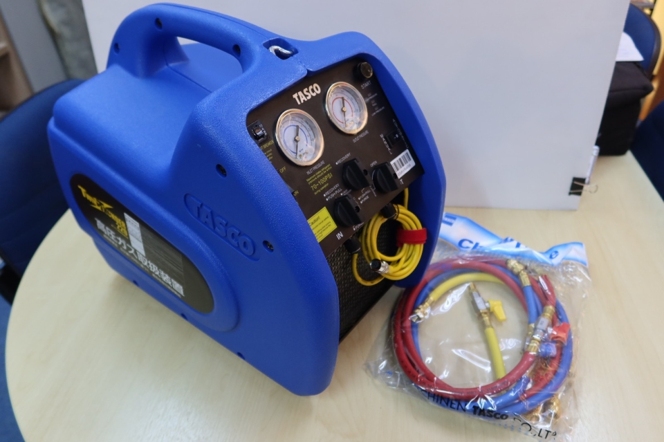 TASCO TA110X-220P (1 HP) REFRIGERANT RECOVERY STATION C/W OFP CABLE (R32/R410A/R22)