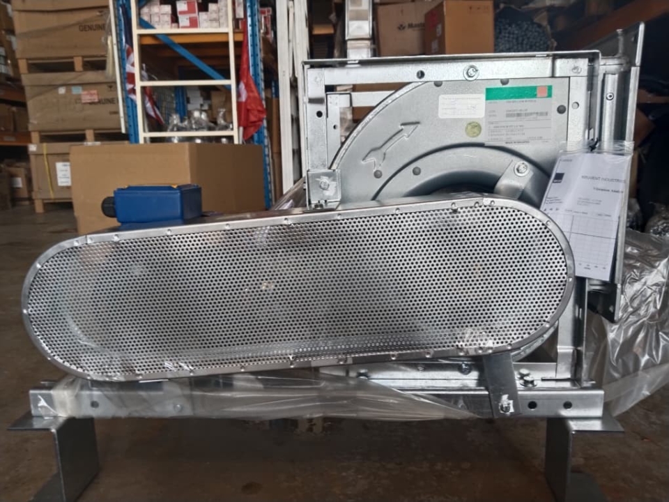 KRUGER FDA 225 C 2000CFM@EST 1.4"WG 1.5(IE1)KW/4P/CL:F(CW 90 POS Z)F/MOUNTED(C/W BELT G,O/FLAN & SP