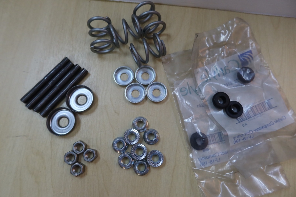 CARRIER CARLYLE COMPRESSOR MOUNTING KIT (SPRING) (P/N:06DA660057)