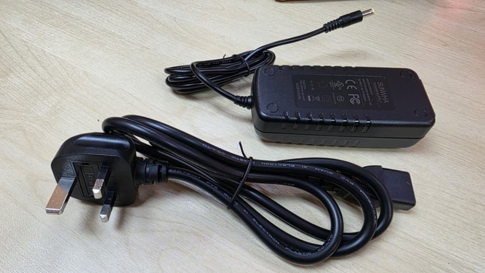 SUNWHA WATER PUMP POWER ADAPTER (INPUT: 100-240V~50/60HZ 1,6A)(OUTPUT: 12V) MODEL: CP5900-VI