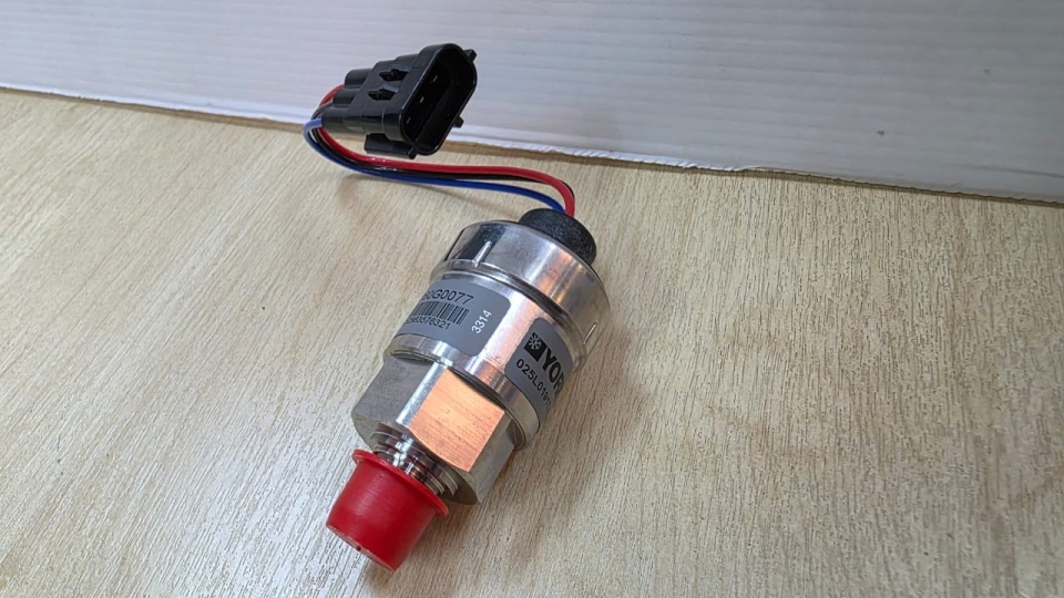 JOHNSON CONTROLS (YORK)PRESSURE TRANSDUCER (P:0-200PSI)(P/N:025L01917-000)(YAEP997YJ7B50PA)(MEI)(OO)