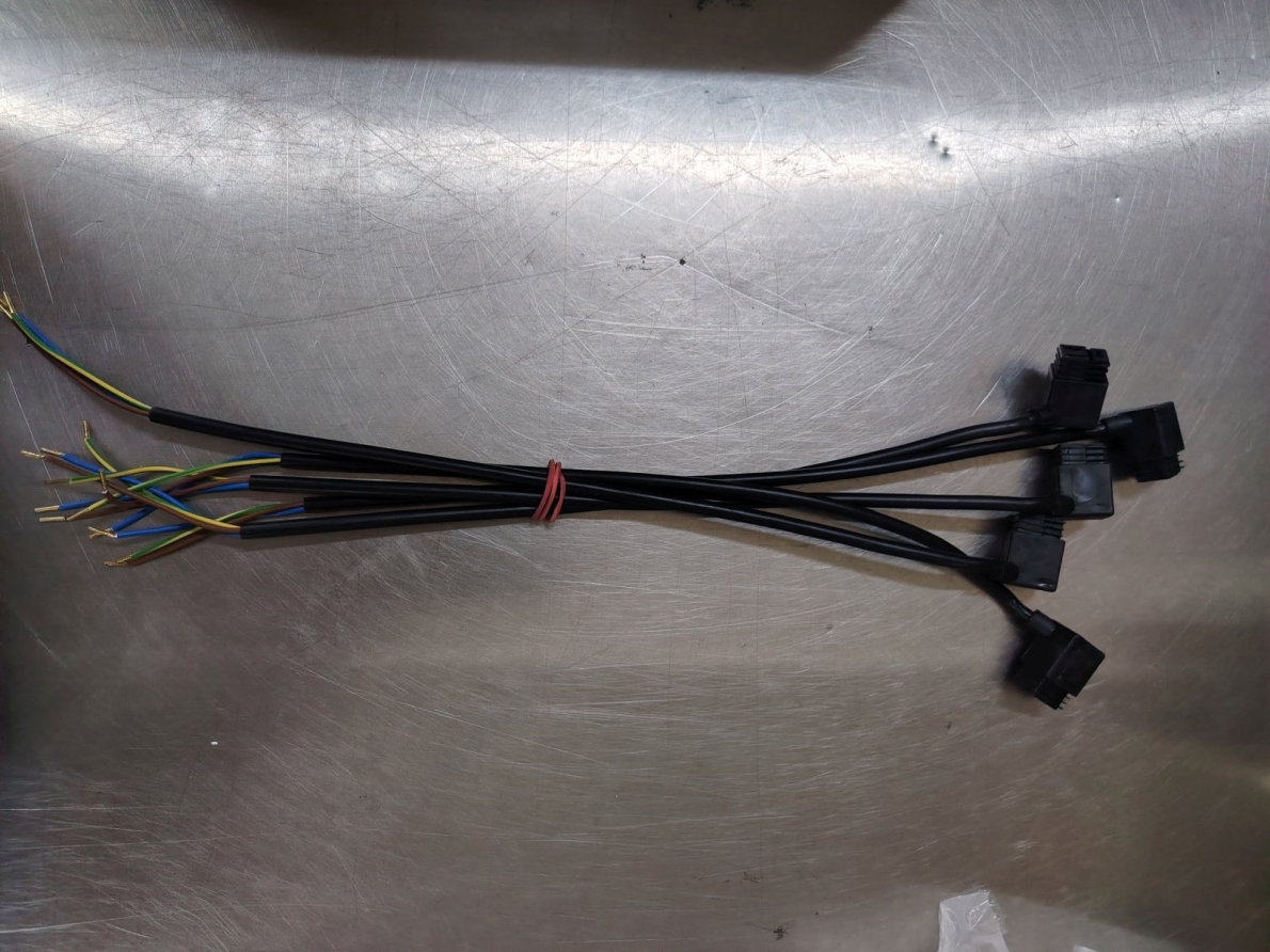 TRK2 Power Lead TR09CA0A1882