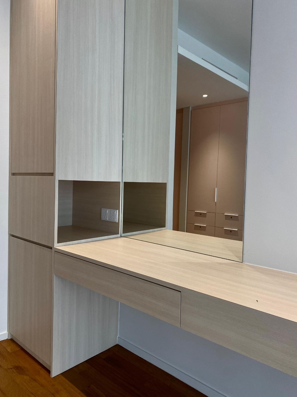 Dressing table design