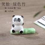 Cartoon Panda Ceramic Chopstick Rest - Smiling Face - Green Bamboo 熊猫卡通陶瓷筷子架筷托-笑脸-青竹