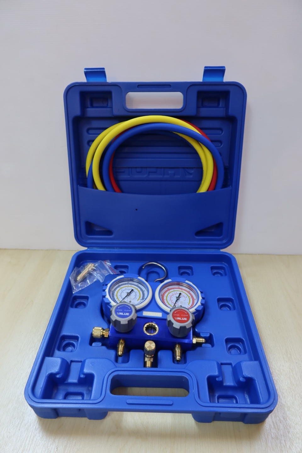 VALUE VMG-2-R32B (ROBUST) (R22/R134A/R410A/R32) 2-WAY MANIFOLD GAUGE C/W 5FT (R/Y/B) HOSES