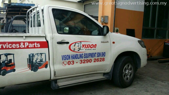 Vision Handing Equipment Sdn Bhd truck 4X4 sticker at klang utama