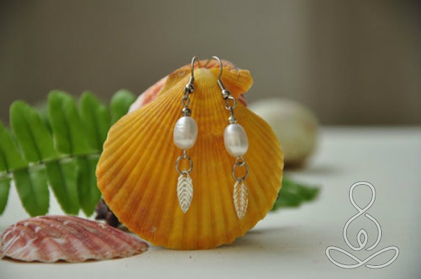 Pearl Leaf Earrings White Silver Dangle