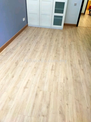 Timber AC4 Laminated Flooring 