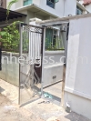 SINGLE DOOR STAINLESS STEEL