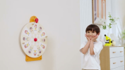 VG44633 Wall Mounted Toys - Movement And Facial Expression Turntable | Spinning Games Wall Mounted Toys 