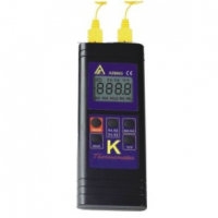 8803 Dual K Thermometer