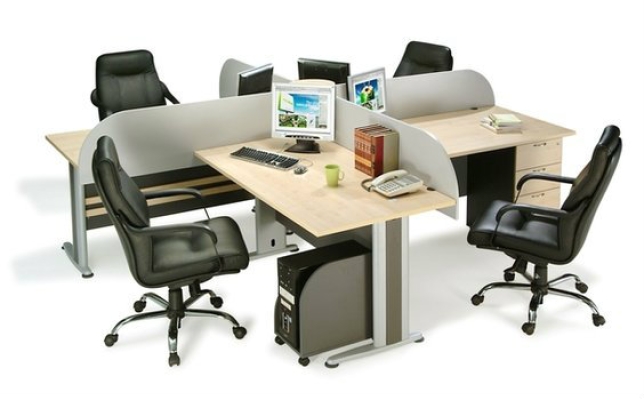 AIM rectangular workstation with J leg TPL workstation 1