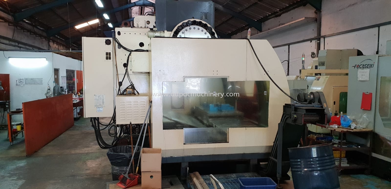 Used "Maxmill" CNC Machining Centre