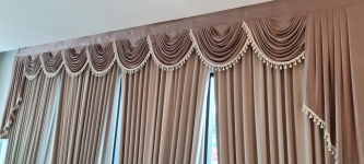 DE CURTAIN