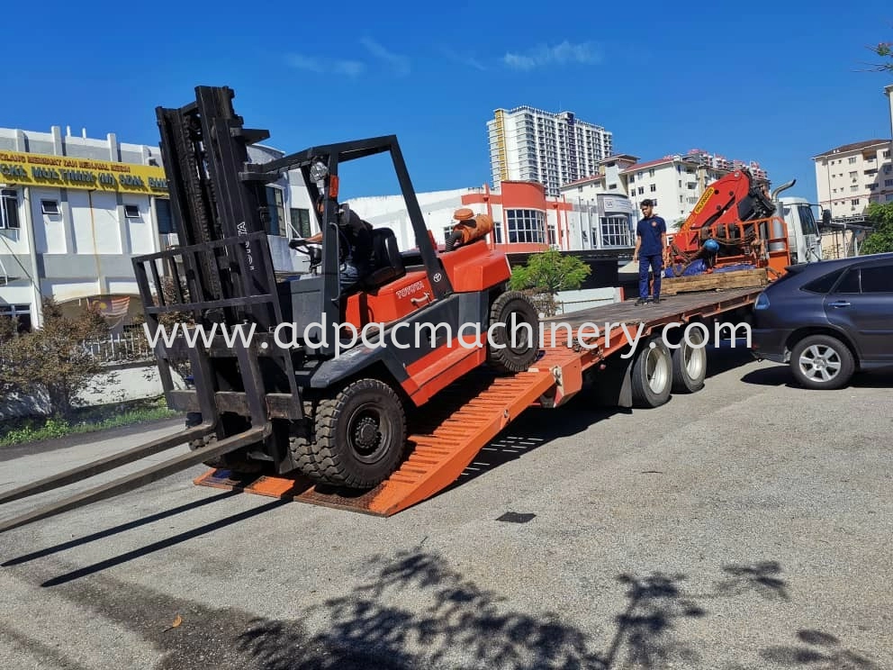 Delivery of 6 Ton Forklift 