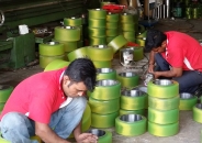 Cleaning Reachtruck Wheels