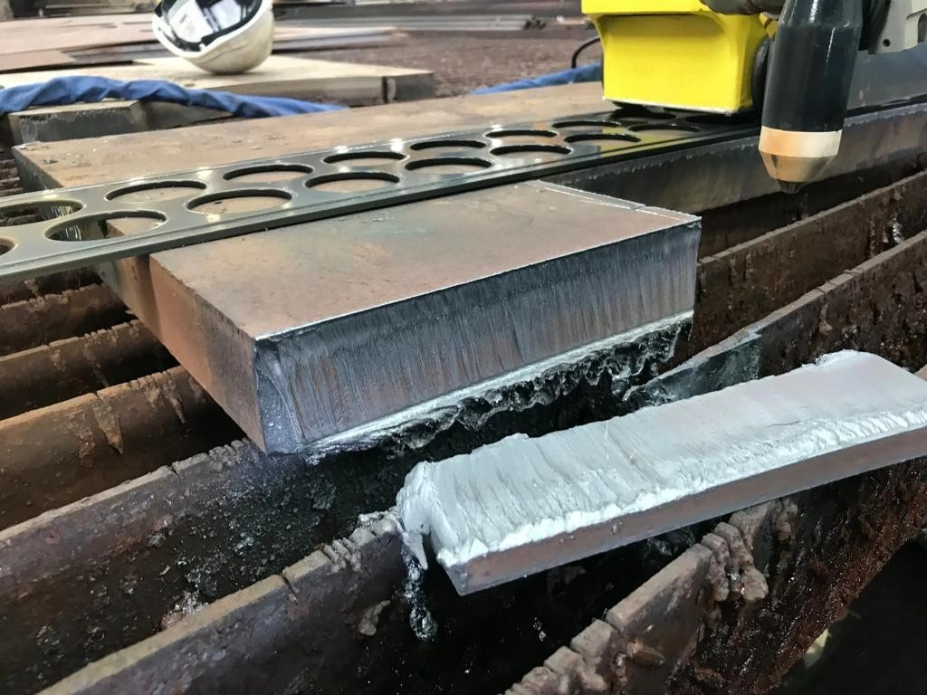 STAINLESS STEEL THICK SECTION PLASMA CUT