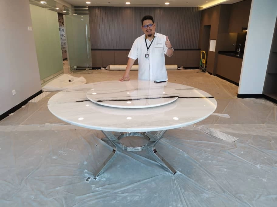 Round Luxury White dining table | stain free | Panda White