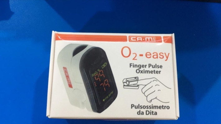 O2- Easy Finger Pulse Oximeter