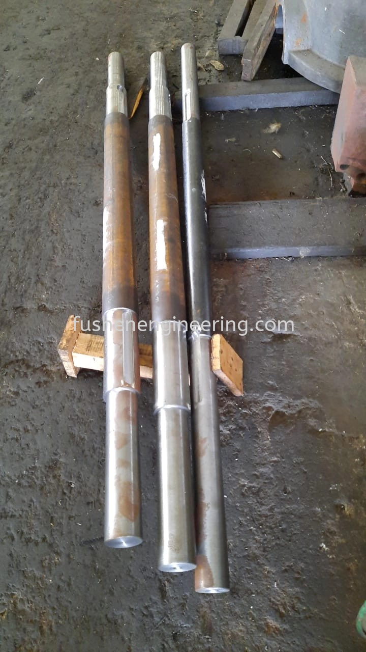 To machine spillage conveyor carbon steel shaft as per drawing.