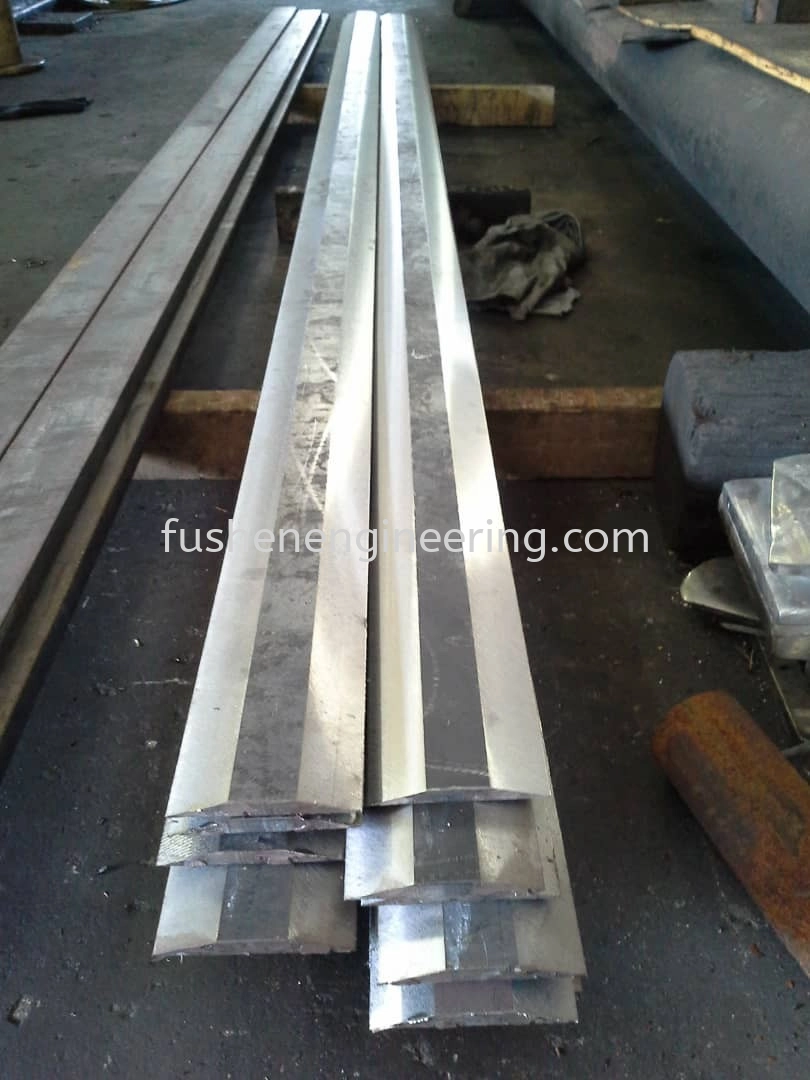 To sharpen flat bar 8mm thk x 80mm (W) x 2480mm (L)