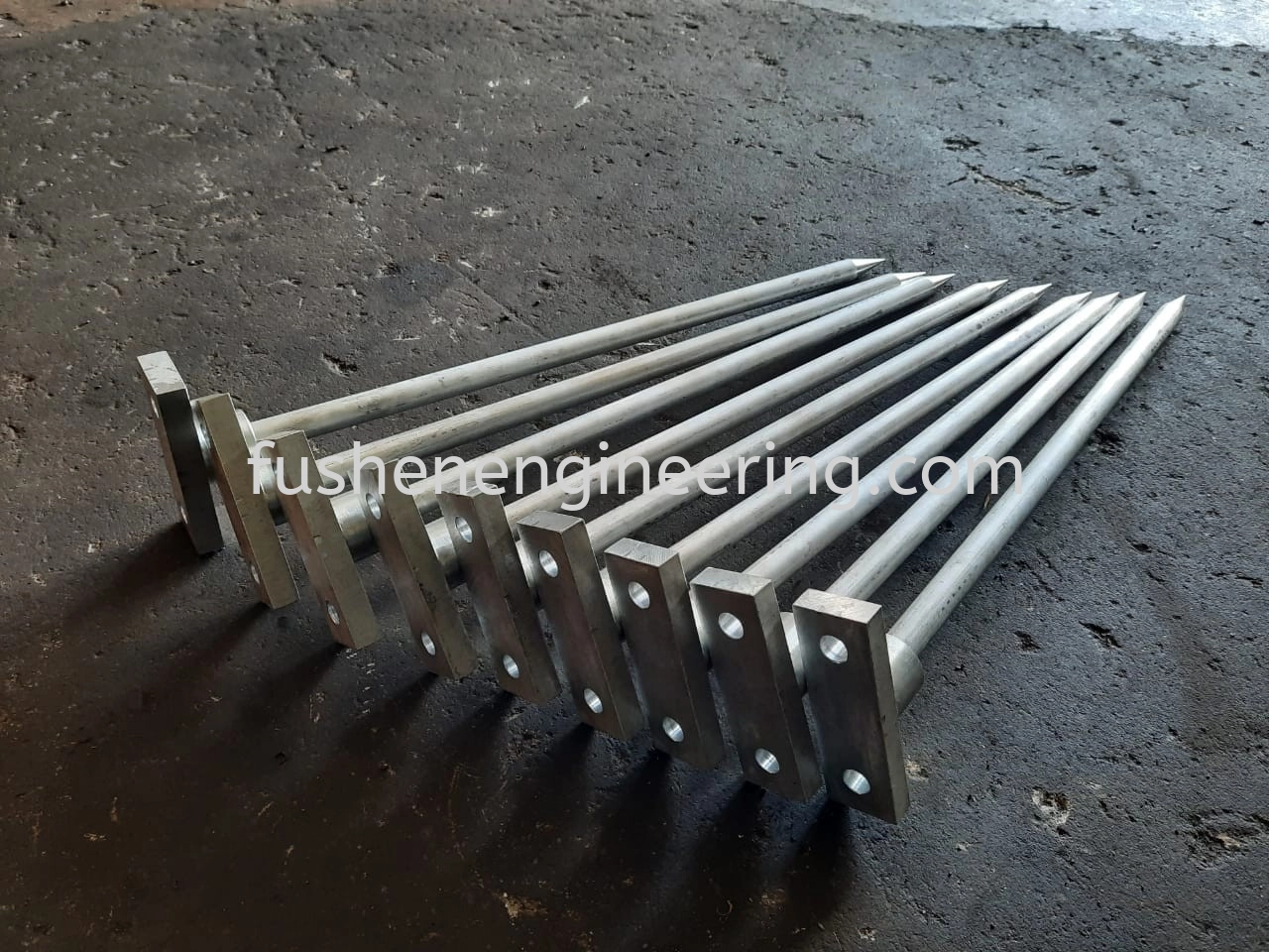 To machine lightening rod, dia 3/4" x 600mm lg