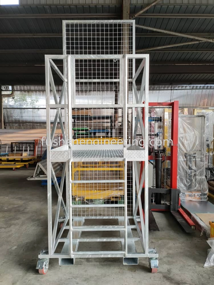 Customized Galvanized Forklift Cage with Ladder