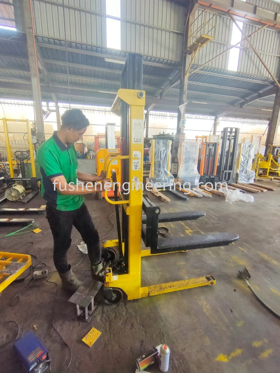 Provide Repairing Services Material Equipment!