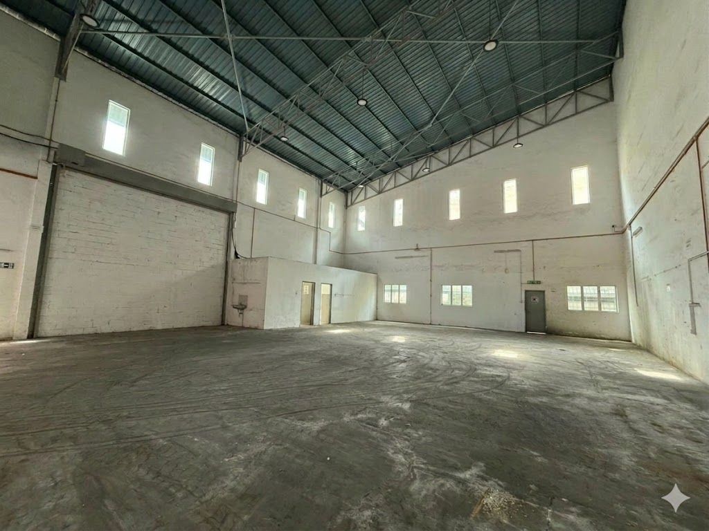 2.5-Storey Semi-D Factory Warehouse in Bandar Sultan Suleiman, Northport Port Klang B/U 7,500sf