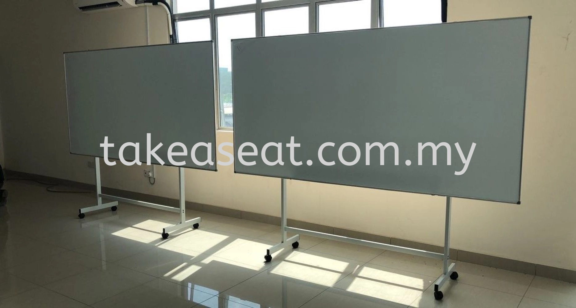 mobile magnetic whiteboard